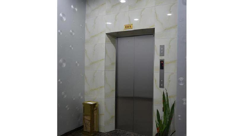 Id Hotel Yayasan Segamat Esterno foto